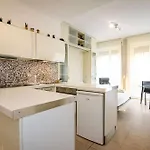 Large And Bright In The Heart Of Apartment