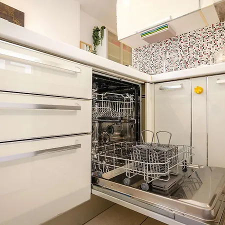 شقة Large And Bright In The Heart Of *