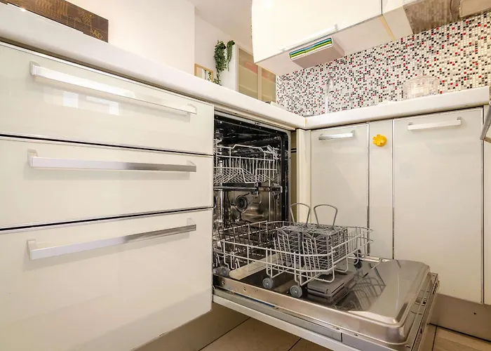 شقة Large And Bright In The Heart Of *